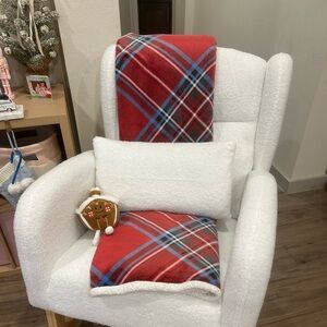 Cozy Red Plaid Blanket